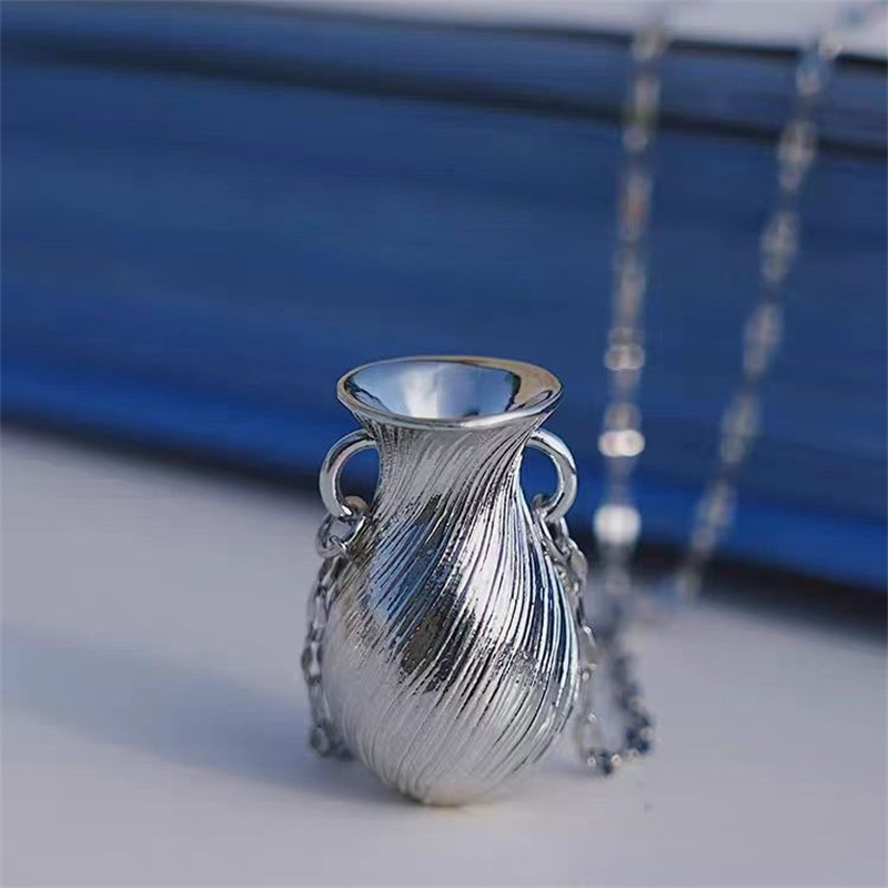 Elegant Vintage Sketch Vase Pe - Vintage Fashion Sketches のレビューと価格