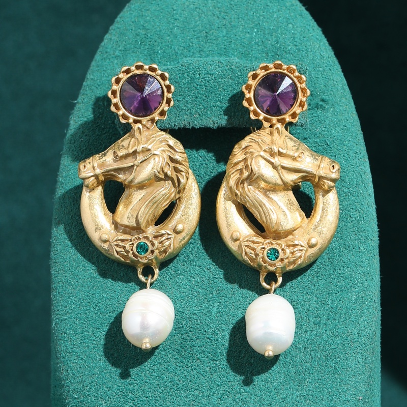 Vintage Purple Crystal Horse H - Vintage Fashion Jewelry Brands のレビューと価格