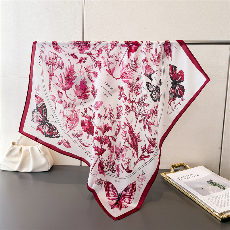 Vintage Butterfly Sketch Squar - Vintage Fashion Sketches のレビューと価格