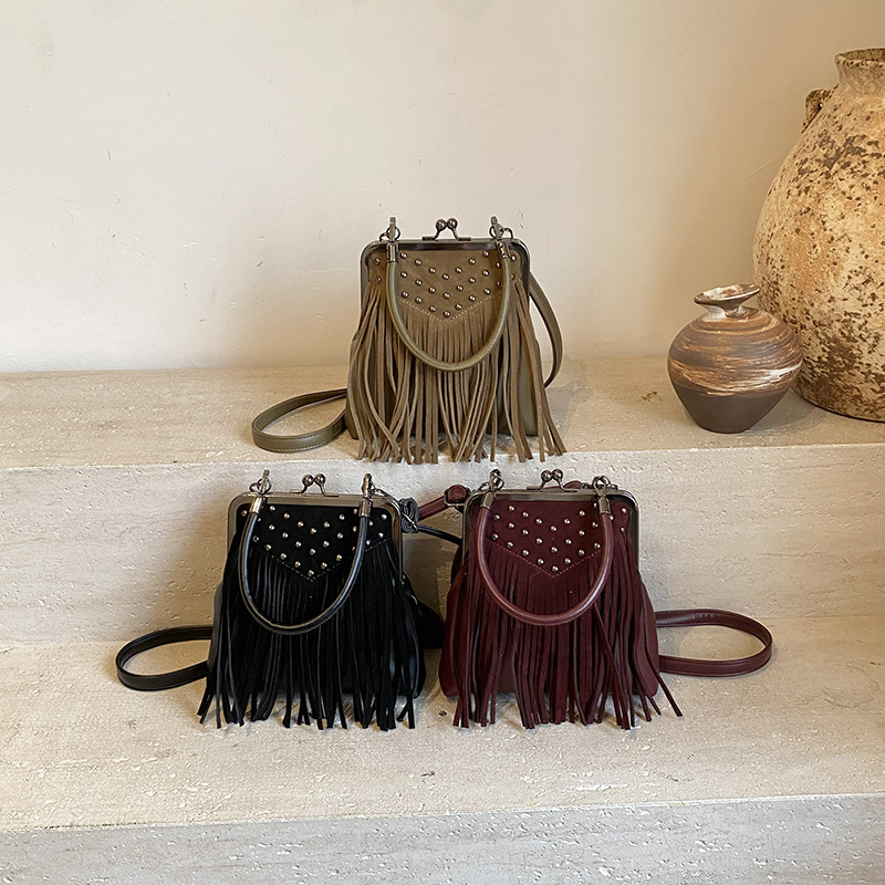 Women's Fashion Rivet Handheld - Vintage Fashion Collection のレビューと価格