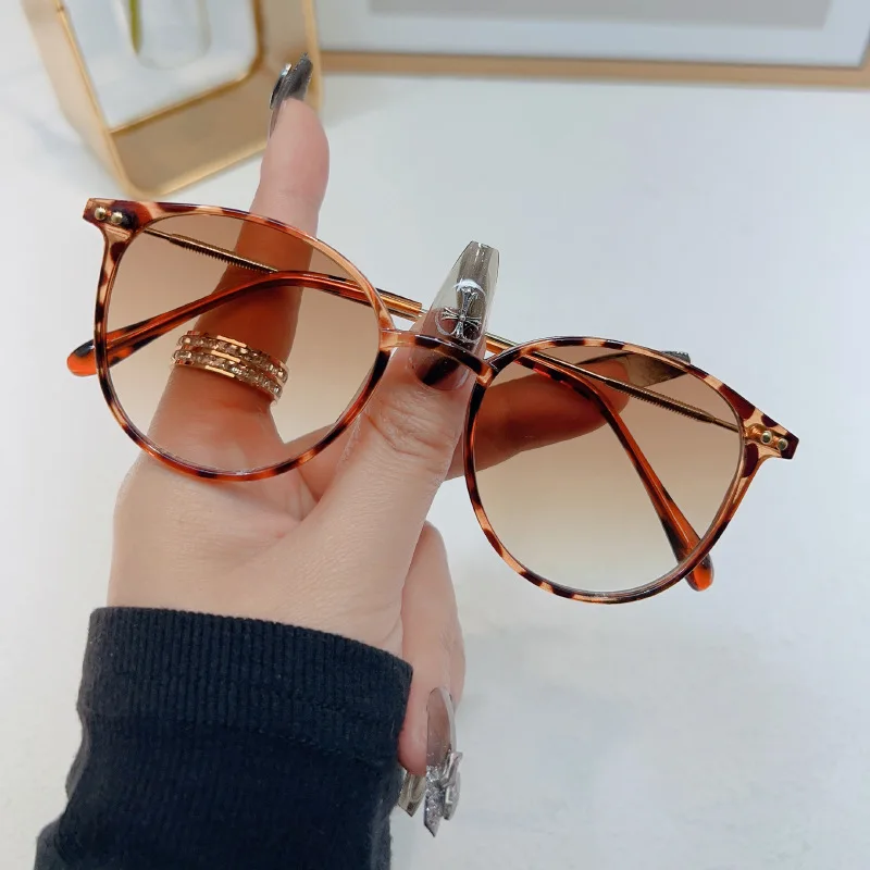 New Round Vintage Sunglasses W - Vintage Fashion Luxury のレビューと価格