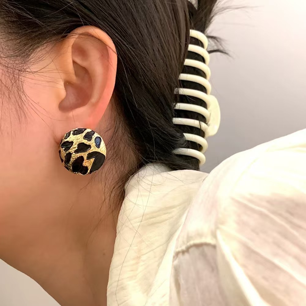 Boho Style Leopard Print Patte - Vintage Fashion Illustrations のレビューと価格