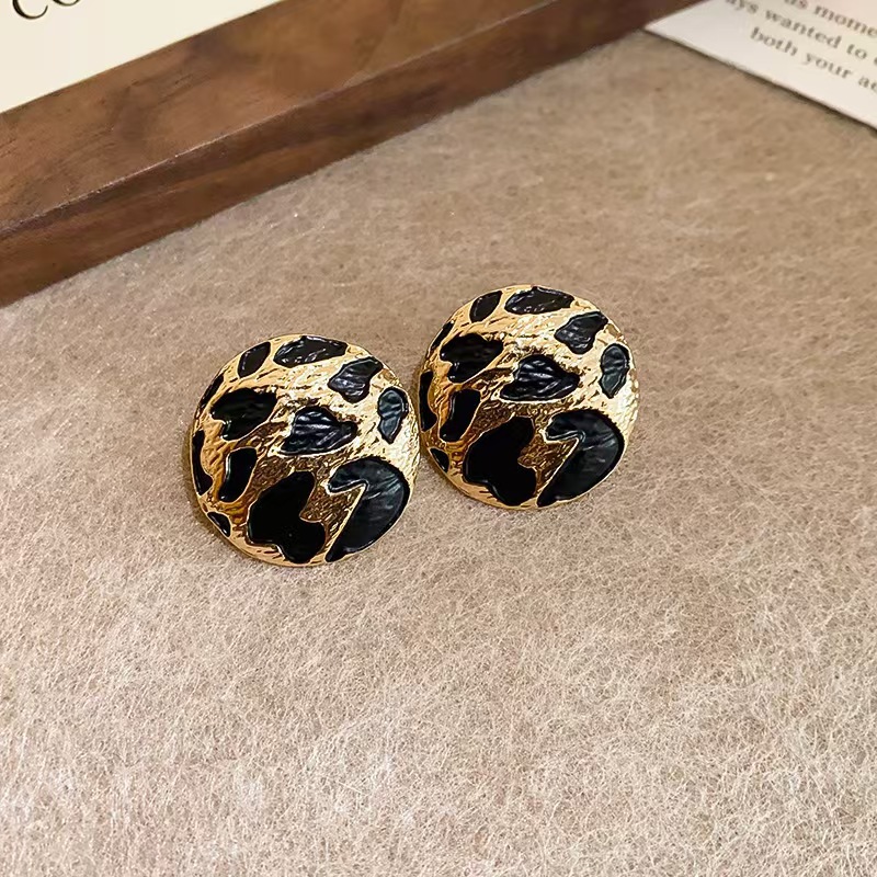 Boho Style Leopard Print Patte - Vintage Fashion Illustrations のレビューと価格