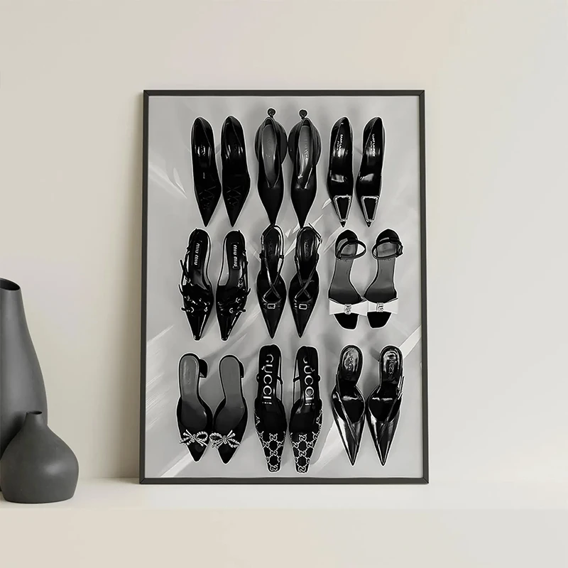 Black White Luxury High Heels  - Vintage Fashion Sketches のレビューと価格