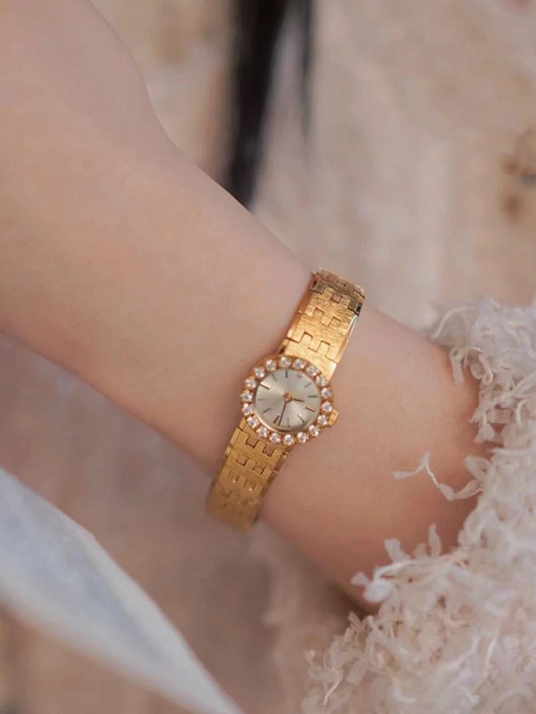 Vintage Women Golden Plated Di - Vintage Fashion Ideas のレビューと価格