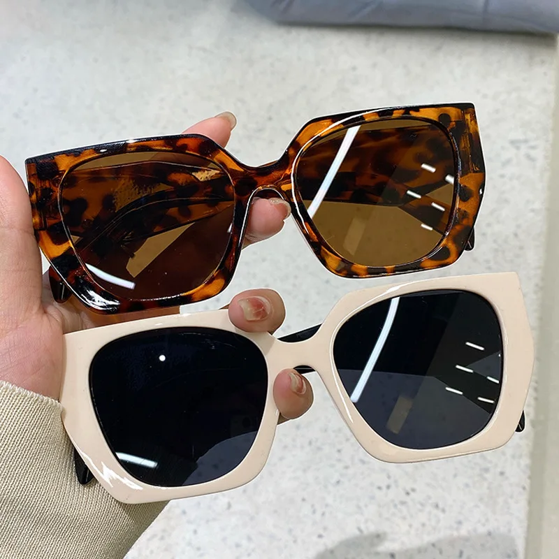 Vintage Brand Designer Polygon - Vintage Fashion Luxury のレビューと価格