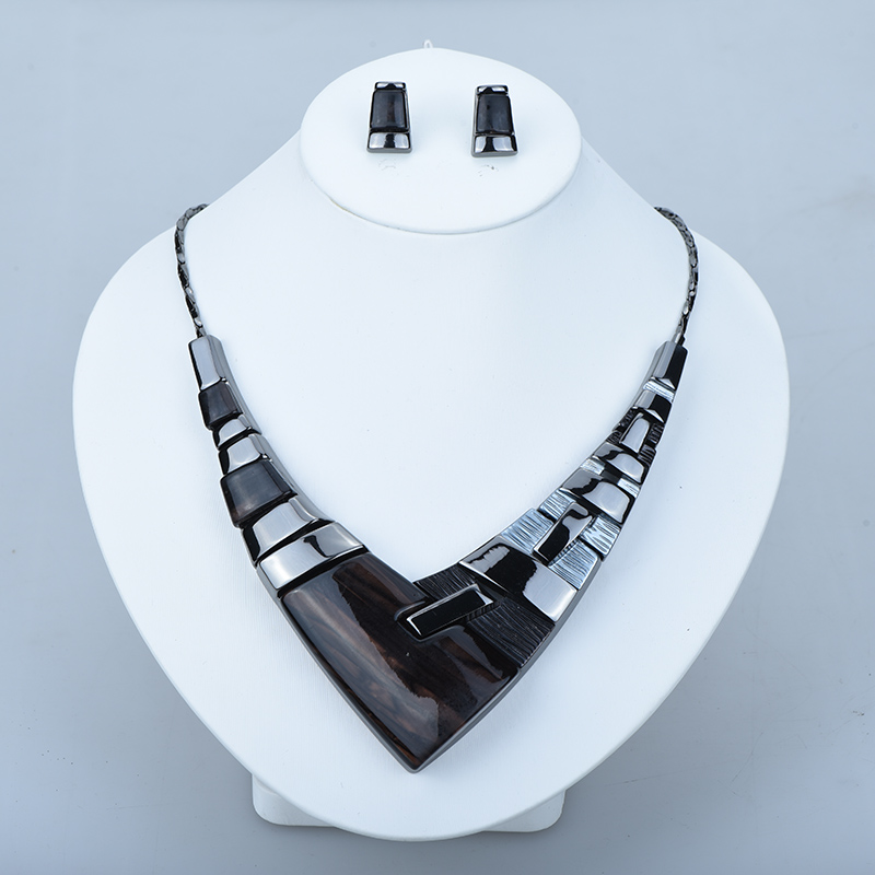 ICEYY Vintage Fashion Brand Re - Vintage Fashion Jewelry Brands のレビューと価格