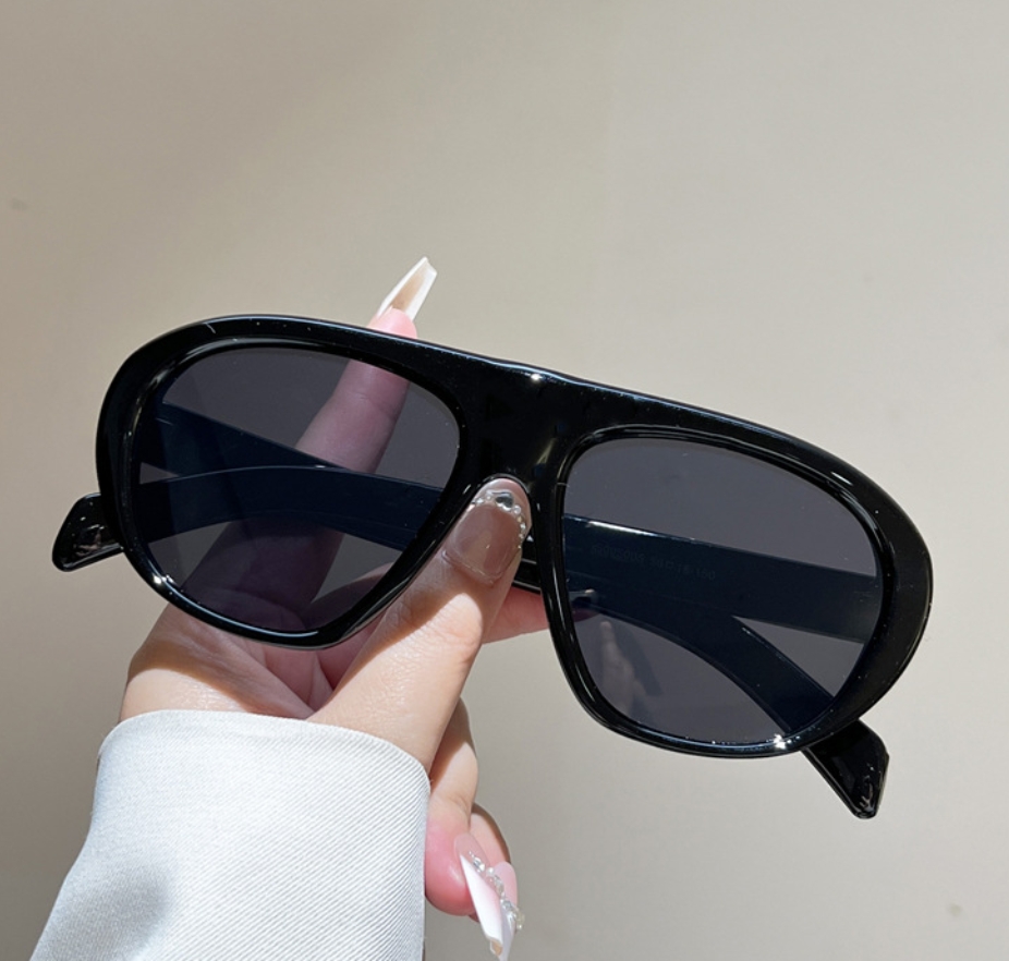 New Oversized Pilot Sunglasses - Vintage Fashion Luxury のレビューと価格