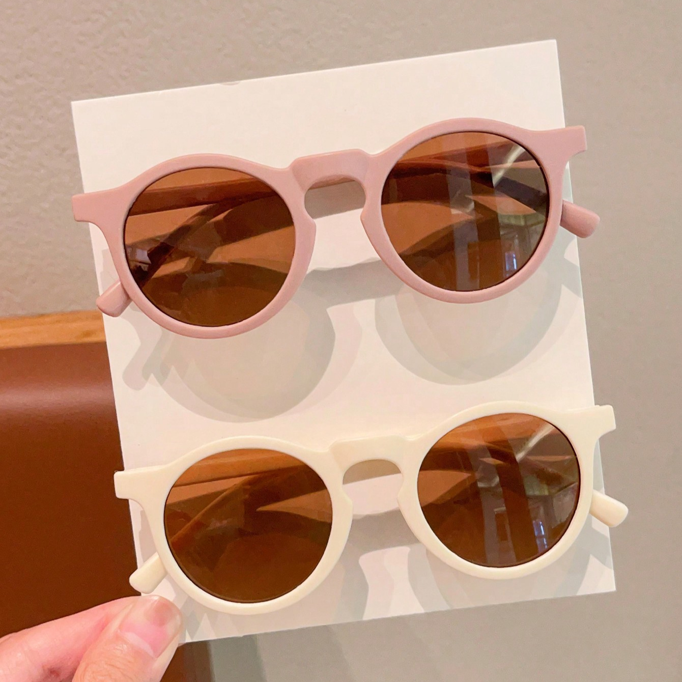 2Pcs  Cute Newest  Vintage Irr - Vintage Fashion Show のレビューと価格