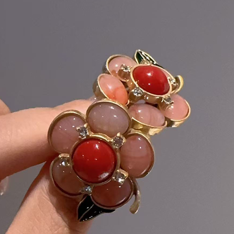 Vintage Natural Stone Pink Flo - Vintage Fashion Photographers のレビューと価格
